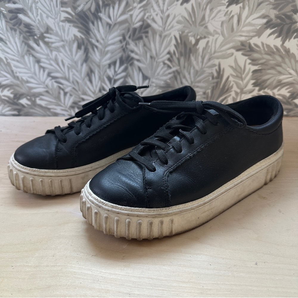 Clarks Mayhill Walk Sneakers size 8
